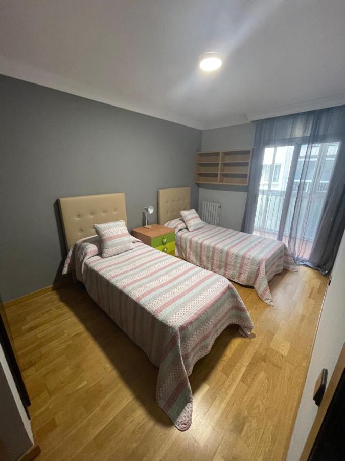 דירות סאן פליו דה גיסולס 1Ra Linea Platja De Sant Feliu מראה חיצוני תמונה